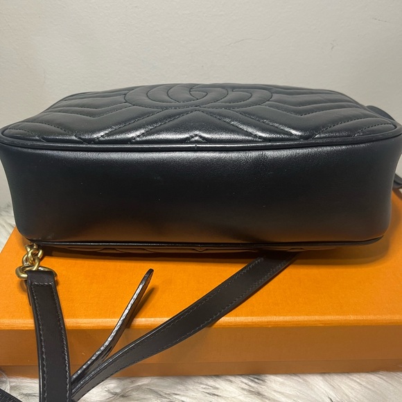 Small Black Marmont shoulder bag - Picture 13 of 17